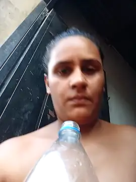 Snapshot of Andreita_95 chatting on 11-03-25, 09:48 Andreita 95 online show from 11-03-25, 09:48