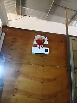 Snapshot of Andreita_95 chatting on 11-08-25, 02:28 Andreita 95 online show from 11-08-25, 02:28