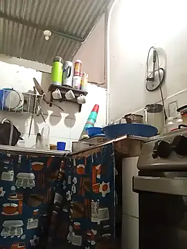 Snapshot of Andreita_95 chatting on 11-09-25, 04:49 Andreita 95 online show from 11-09-25, 04:49