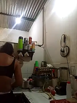 Snapshot of Andreita_95 chatting on 11-10-25, 03:00 Andreita 95 online show from 11-10-25, 03:00