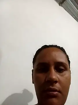 Snapshot of Andreita_95 chatting on 11-21-25, 10:25 Andreita 95 online show from 11-21-25, 10:25