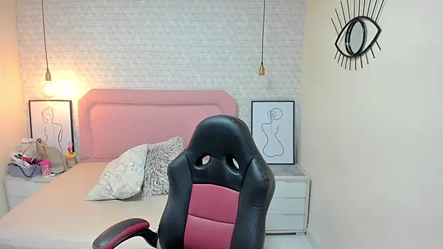 Kittytimberlake online show from 10-03-25, 11:51