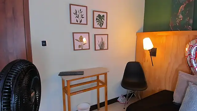 Snapshot of jacob-coper chatting on 02-18-25, 03:21 jacob-coper online show from 02-18-25, 03:21