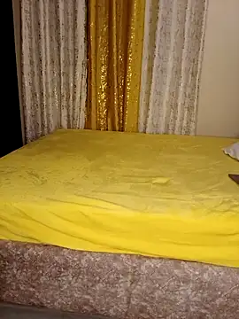 Snapshot of Birdie_girl_1 chatting on 02-18-25, 11:52 Birdie girl 1 online show from 02-18-25, 11:52