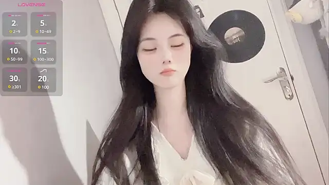 Qedgjwyz1 online show from 02-21-25, 11:32