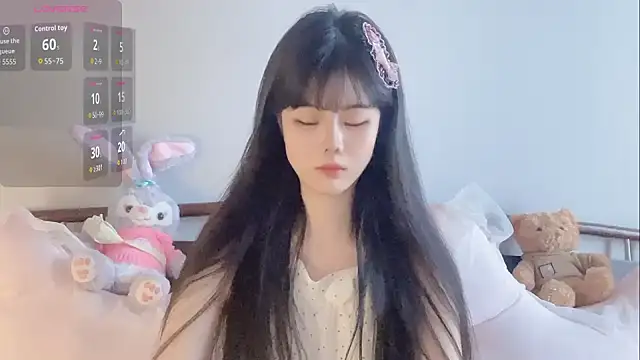 Qedgjwyz1 online show from 10-20-25, 01:39