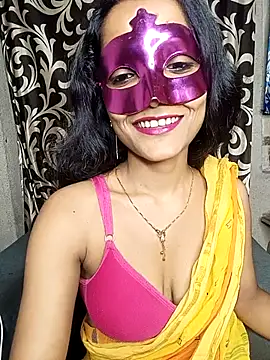Snapshot of REVA_DARLING chatting on 06-12-26, 06:56 REVA DARLING online show from 06-12-26, 06:56