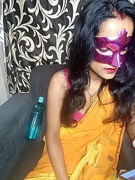 Snapshot of REVA_DARLING chatting on 06-22-26, 07:16 REVA DARLING online show from 06-22-26, 07:16
