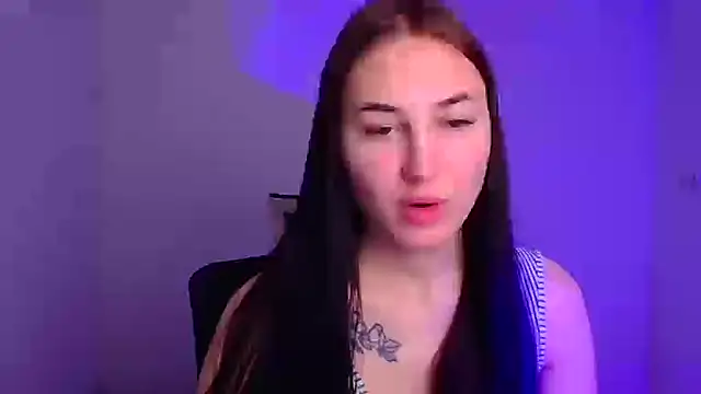 Jennifer Blum online show from 12-22-24, 06:17