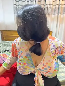 NOORA-GIRL online show from 04-11-26, 02:38