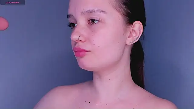 bitchpeace  online show from 04-18-26, 07:51