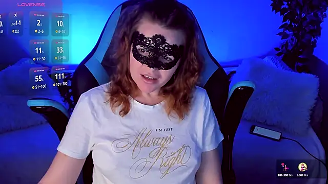 Sexy-Housewife online show from 10-20-25, 07:36