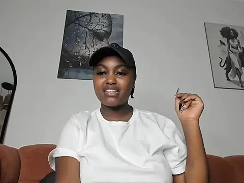 Snapshot of _nightnurse chatting on 09-23-25, 07:39  nightnurse online show from 09-23-25, 07:39