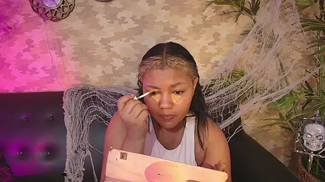 cherry chel online show from 10-26-25, 03:29