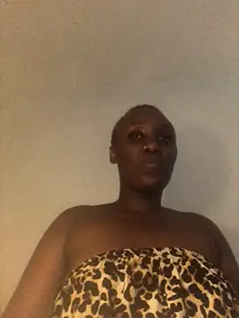 Lola kims online show from 04-24-26, 10:12