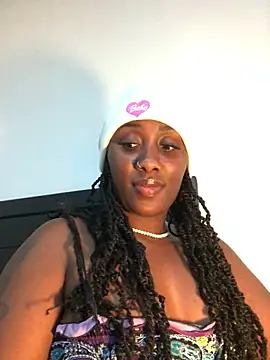 Snapshot of Lola_kims chatting on 06-24-26, 12:04 Lola kims online show from 06-24-26, 12:04
