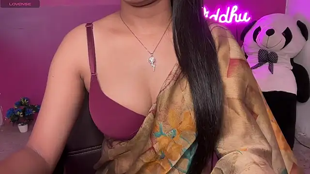 Snapshot of ridhima_ranii chatting on 03-12-25, 05:07 ridhima ranii online show from 03-12-25, 05:07