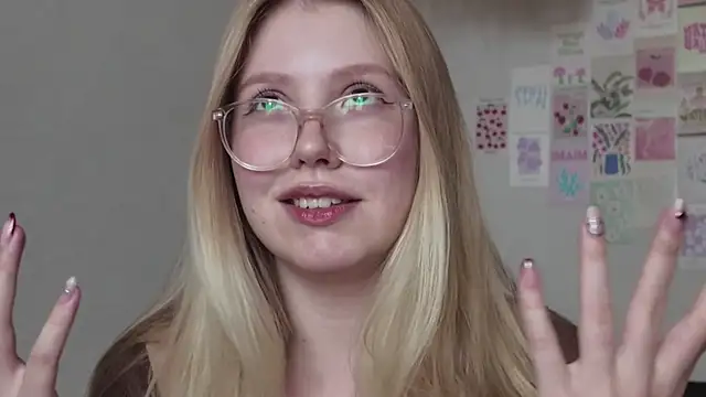 HoneyAudrey online show from 10-24-25, 03:25