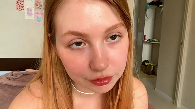 HoneyAudrey online show from 03-09-26, 03:32