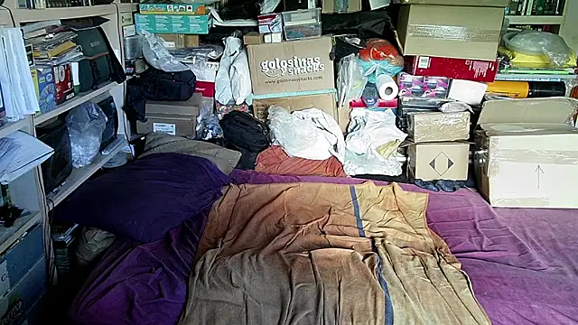 hadeszeuss2 online show from 10-24-25, 02:57