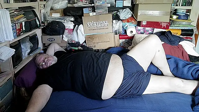 hadeszeuss2 online show from 04-06-26, 01:23