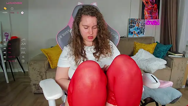 My Emmy online show from 03-11-25, 04:40