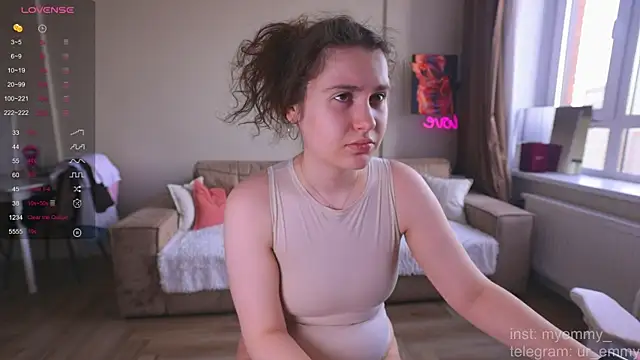 My Emmy online show from 04-09-26, 07:03