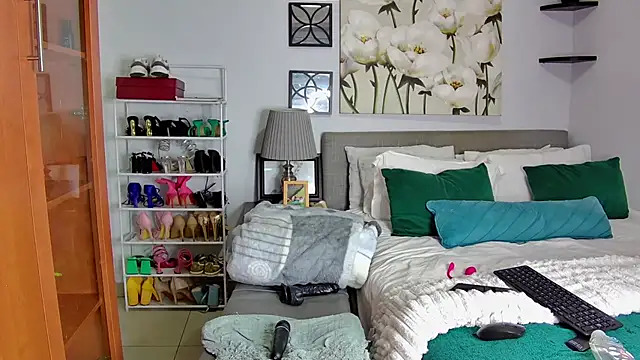 NaughtyKelly28 online show from 02-06-26, 04:17