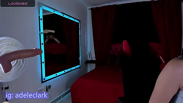 Snapshot of adele_clark chatting on 01-31-25, 08:33 adele clark online show from 01-31-25, 08:33