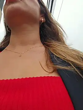 Karen San Miguel online show from 03-25-26, 08:15