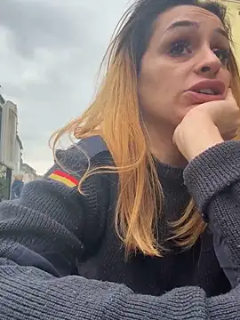 JeSuisUnTapin online show from 10-11-25, 11:42