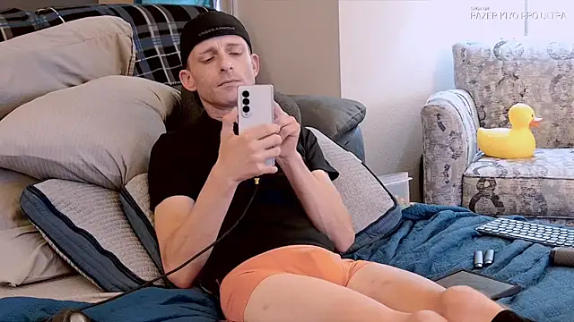 Snapshot of Dilldough405 chatting on 09-20-25, 05:36 Dilldough405 online show from 09-20-25, 05:36