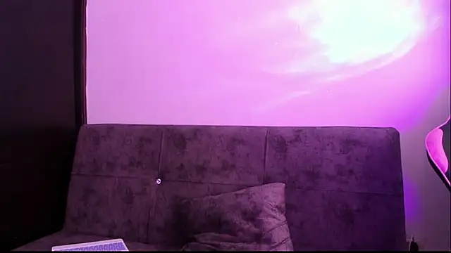 Snapshot of Tender_lia chatting on 11-20-25, 03:34 Tender lia online show from 11-20-25, 03:34