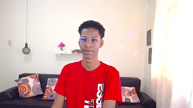 maiki18  online show from 01-15-25, 01:52