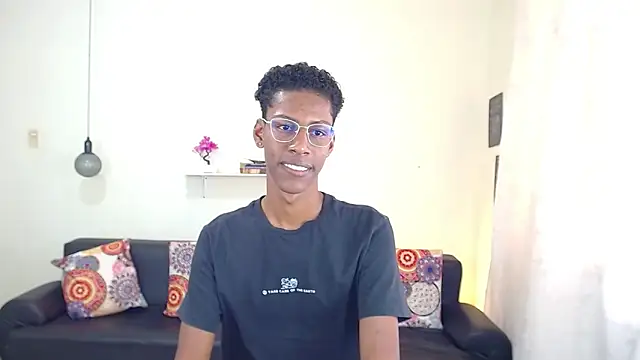 maiki18  online show from 01-17-25, 07:38