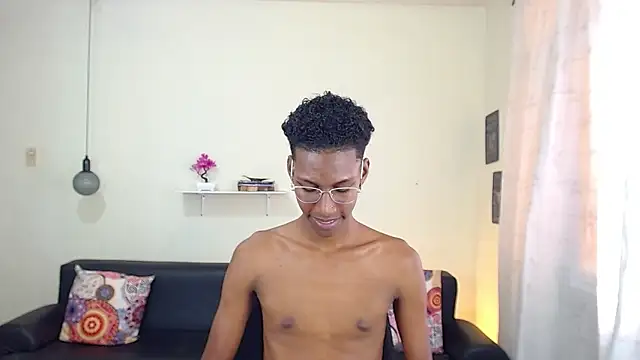 maiki18  online show from 01-27-25, 04:43