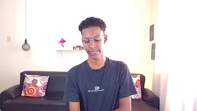 maiki18  online show from 01-28-25, 01:27