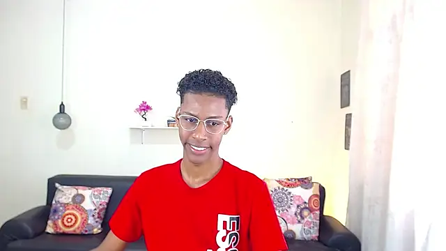 maiki18  online show from 01-29-25, 01:38