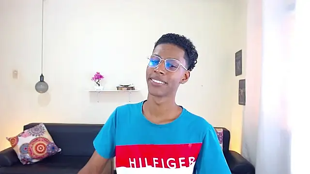 maiki18  online show from 02-11-25, 07:59