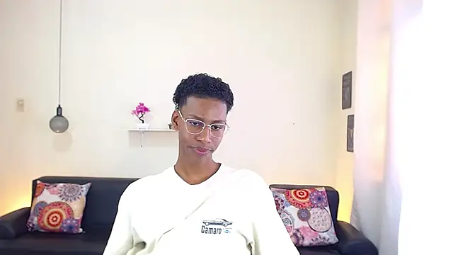 maiki18  online show from 02-18-25, 04:37