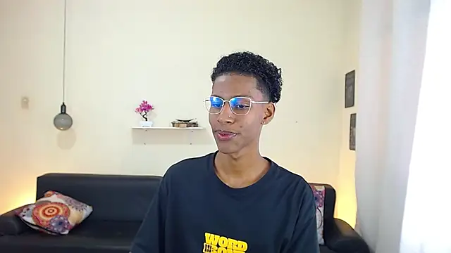 maiki18  online show from 02-20-25, 01:40