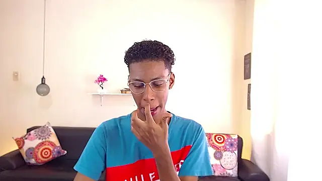 maiki18  online show from 02-28-25, 01:58