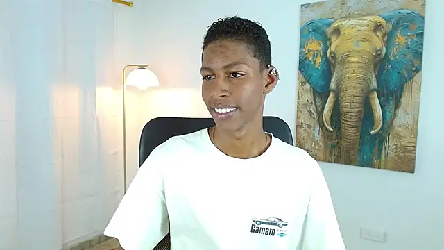 maiki18  online show from 09-29-25, 08:46