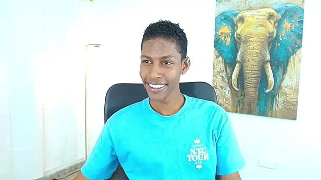 maiki18  online show from 10-03-25, 08:39