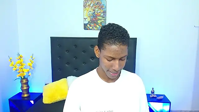 maiki18  online show from 10-04-25, 02:26