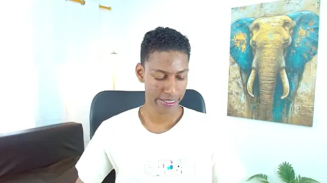 maiki18  online show from 12-16-25, 09:20