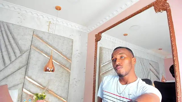 Snapshot of JamesParck chatting on 01-08-25, 07:13 JamesParck online show from 01-08-25, 07:13