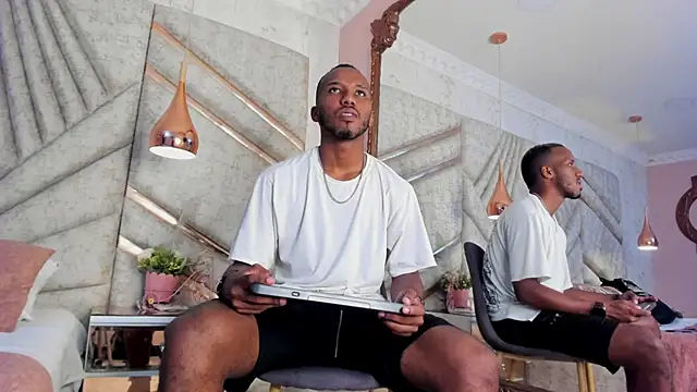 Snapshot of JamesParck chatting on 03-20-25, 03:36 JamesParck online show from 03-20-25, 03:36