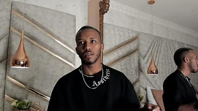 Snapshot of JamesParck chatting on 03-21-25, 12:17 JamesParck online show from 03-21-25, 12:17