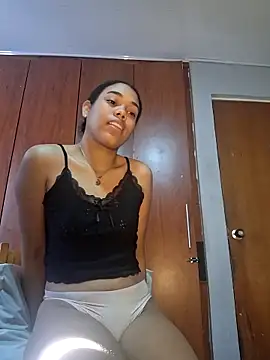 Snapshot of Dena_k_ chatting on 05-12-26, 12:13 Dena k online show from 05-12-26, 12:13
